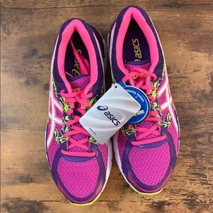 Women’s Asics Running Shoes Size 9